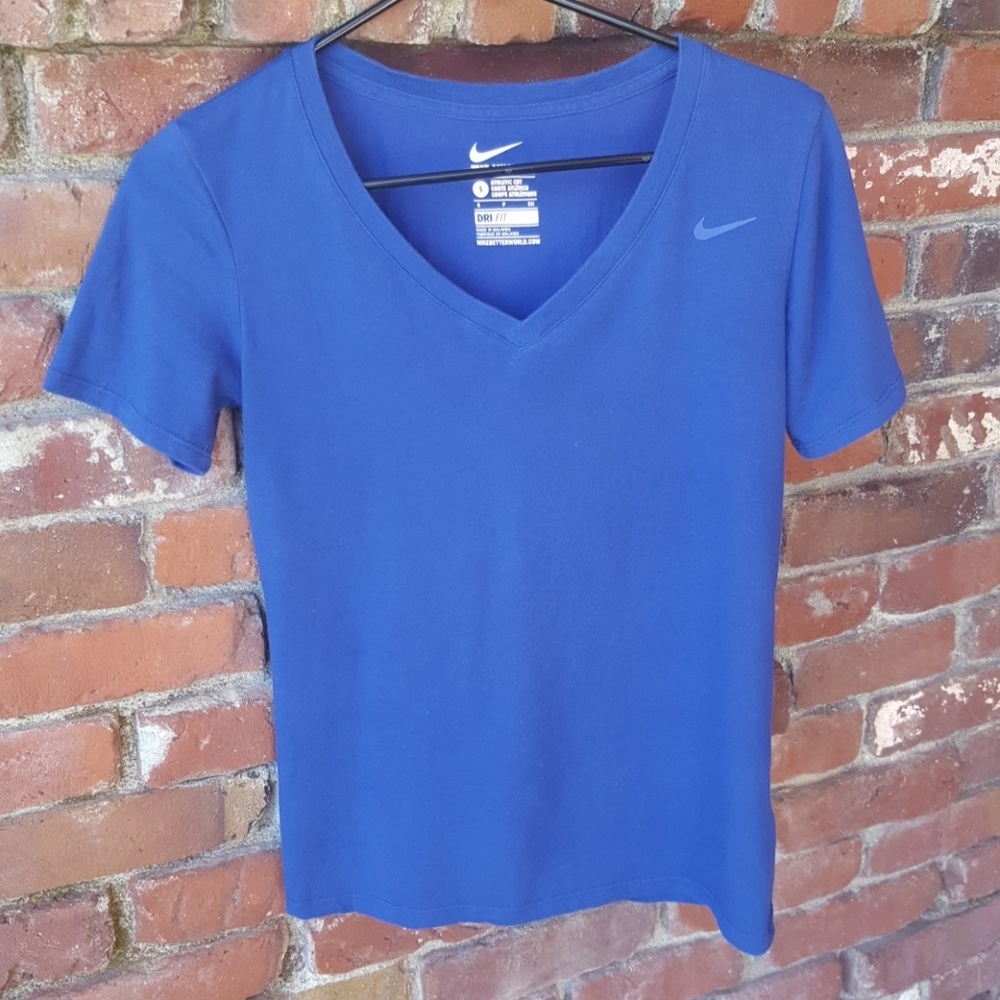 Nike Dri-fit Athletic Cut T-shirt Size Small